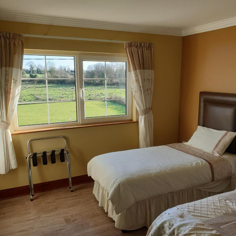 Cloghan Lodge 캐슬아일랜드 외부 사진